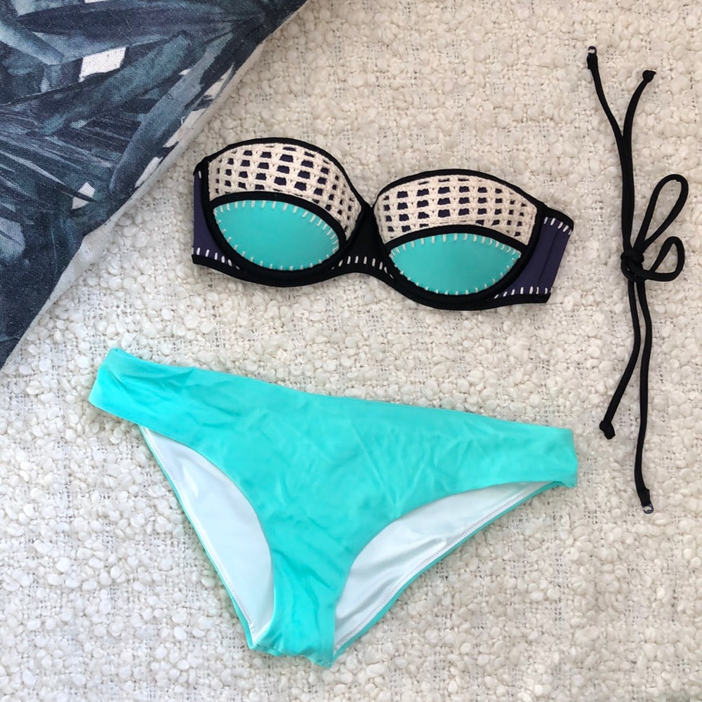Victoria’s Secret bikini
